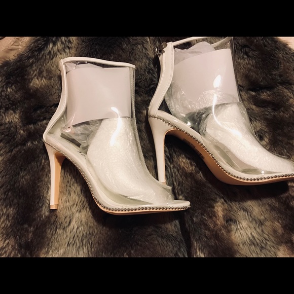 💞CLEARANCE! LAST ONE! Transparent studded heels👠 - Picture 6 of 8